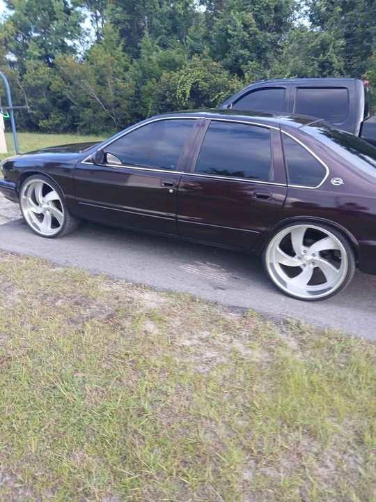 1995 Chevrolet Impala 7th Gen - Image 2 of 10