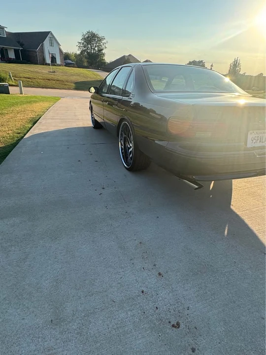 1995 Chevrolet Impala 7th Gen - Image 8 of 11
