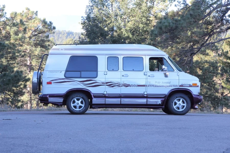1995 Chevrolet - Image 2 of 12