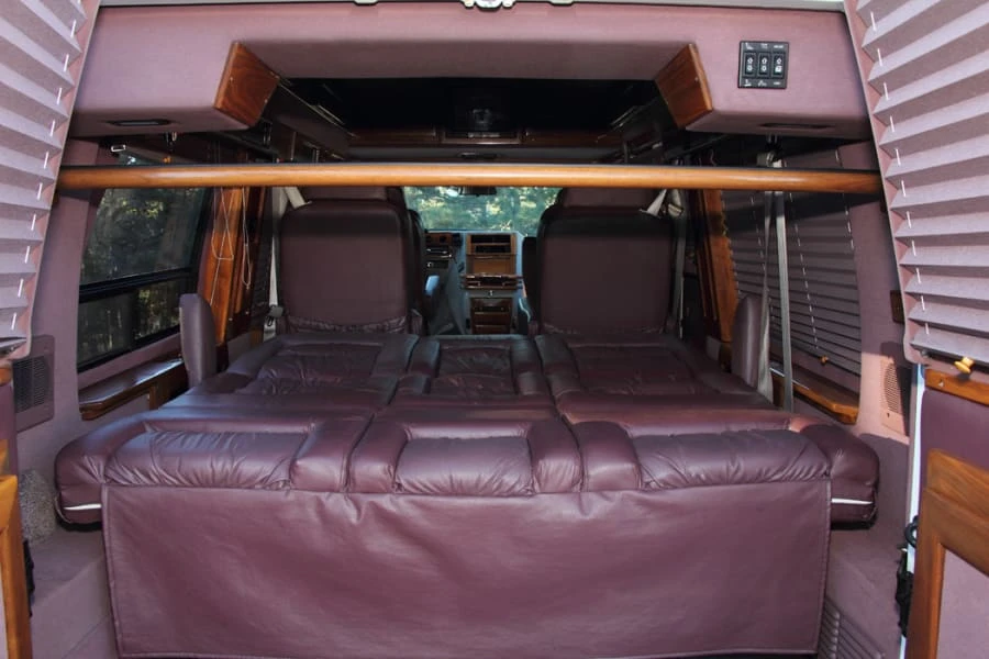 1995 Chevrolet - Image 7 of 12
