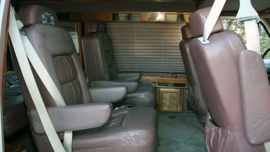 1995 Chevrolet G-Series Van - Image 5 of 11