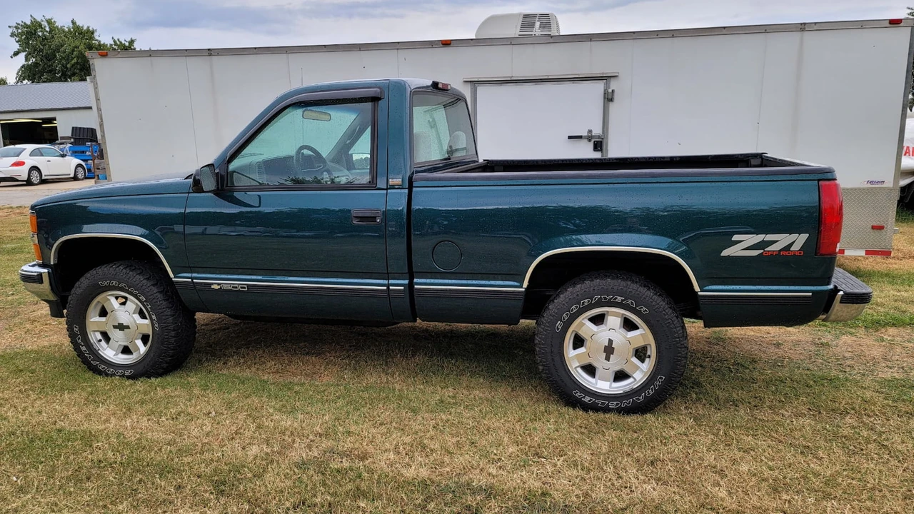 1995 Chevrolet C/K 4th Gen - Image 4 of 4