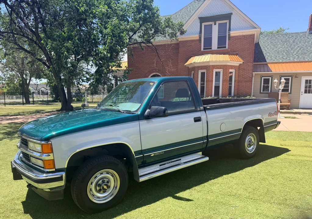 1995 Chevrolet C/K 4th Gen - Image 4 of 31