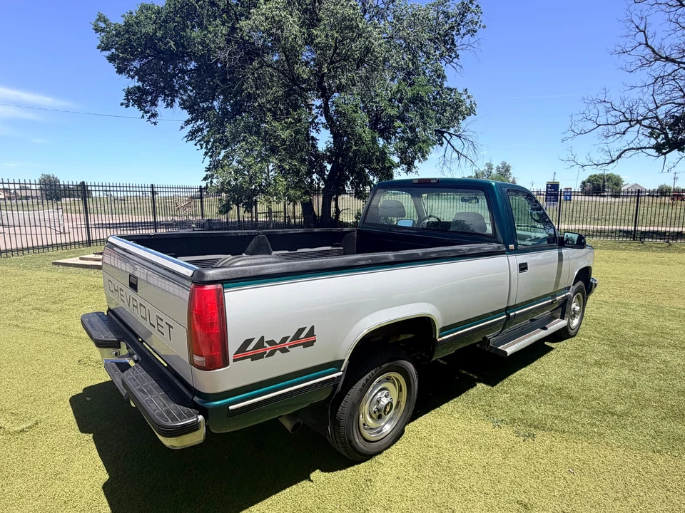 1995 Chevrolet C/K 4th Gen - Image 9 of 31