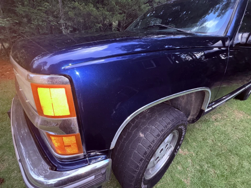 1995 Chevrolet Silverado - Image 18 of 31