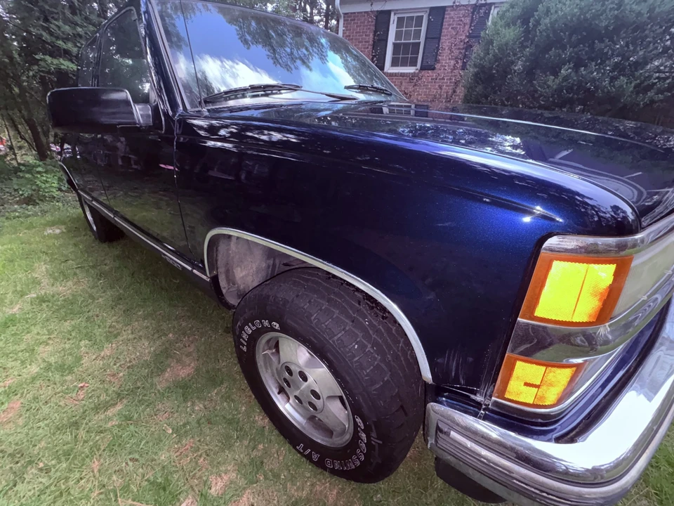 1995 Chevrolet Silverado - Image 17 of 31