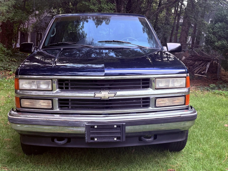1995 Chevrolet Silverado - Image 9 of 31
