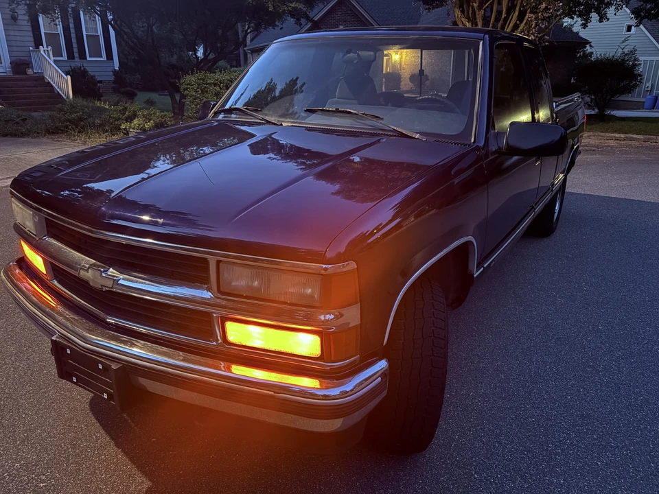 1995 Chevrolet Silverado - Image 13 of 31