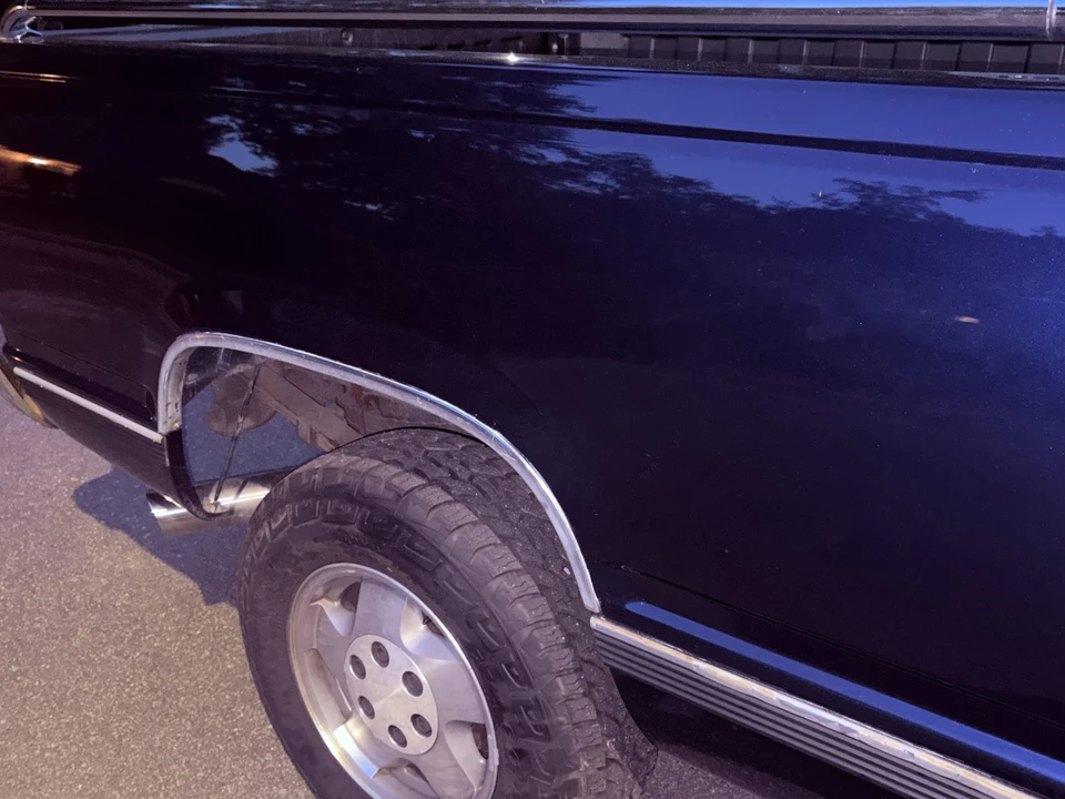 1995 Chevrolet Silverado - Image 24 of 31