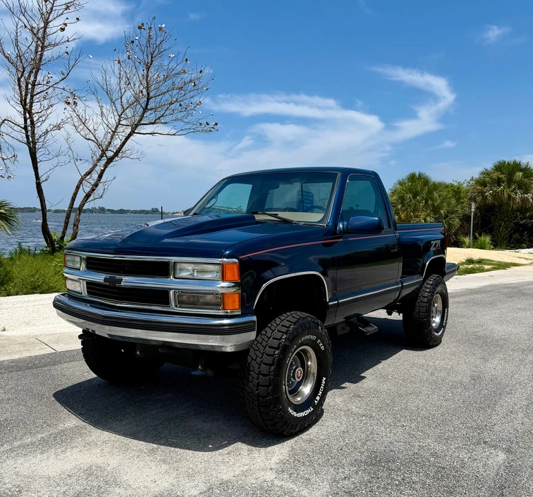 1995 Chevrolet C/K 4th Gen - Image 3 of 31