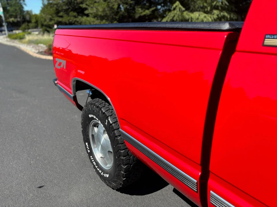 1995 Chevrolet C/K 4th Gen - Image 20 of 31
