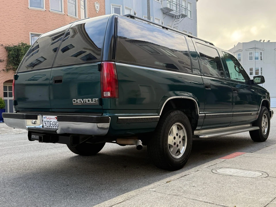 1995 Chevrolet Suburban 8th Gen - Image 11 of 31