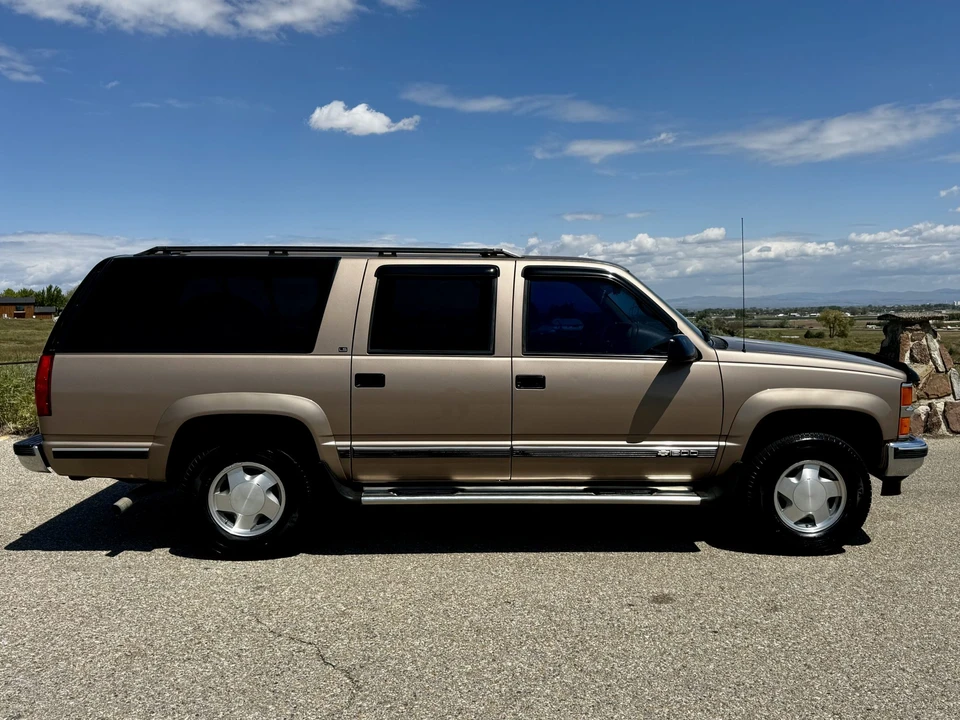 1995 Chevrolet - Image 11 of 31