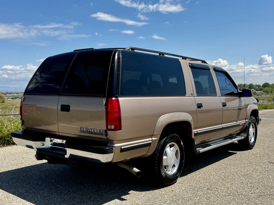 1995 Chevrolet - Image 13 of 31