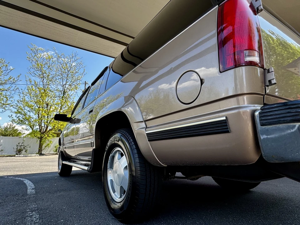 1995 Chevrolet - Image 30 of 31