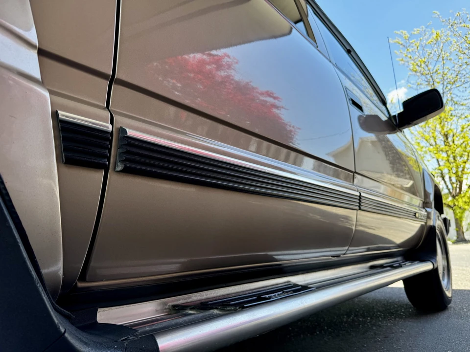 1995 Chevrolet - Image 23 of 31