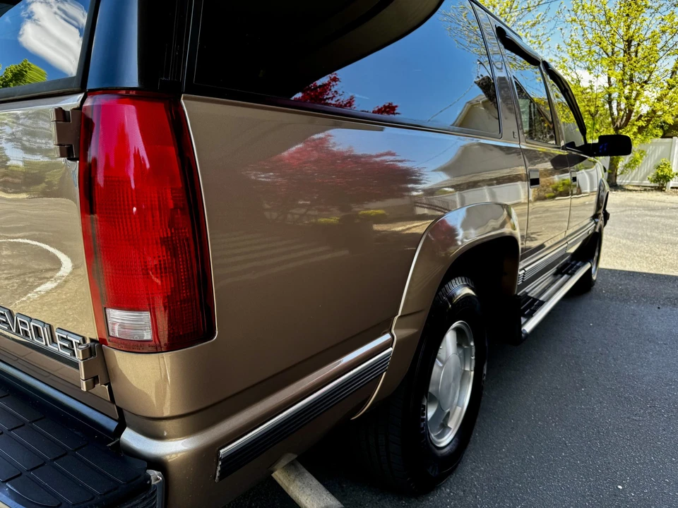 1995 Chevrolet - Image 26 of 31