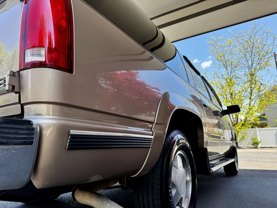 1995 Chevrolet - Image 21 of 31