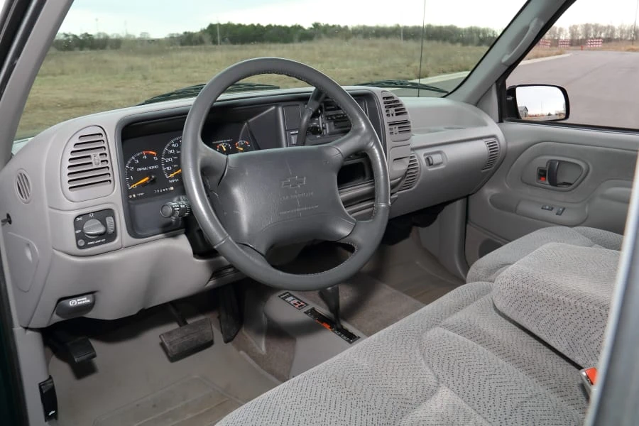 1995 Chevrolet C/K 4th Gen - Image 27 of 31