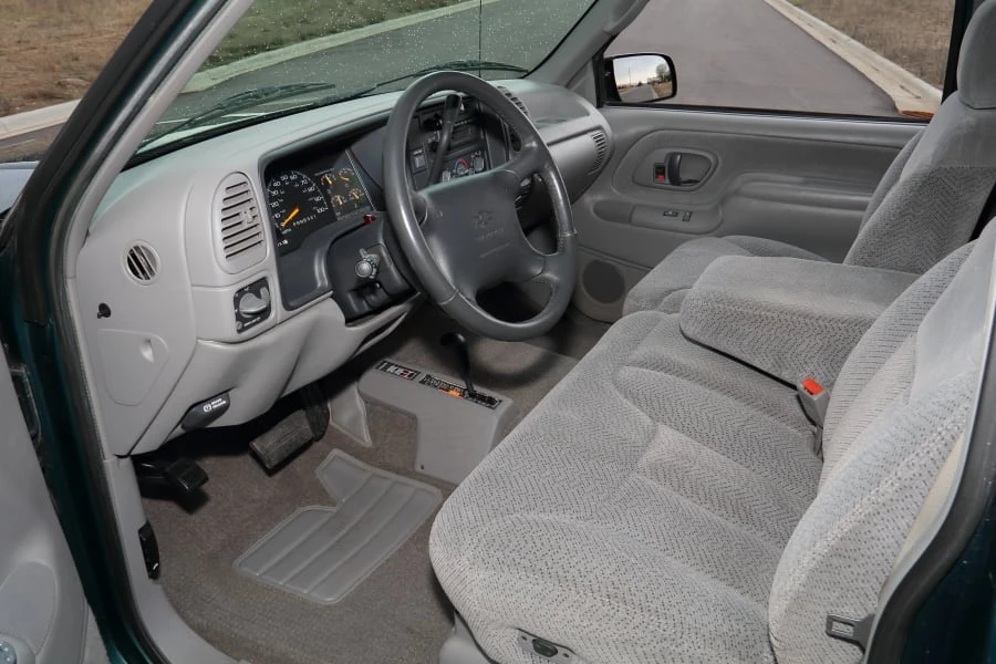 1995 Chevrolet C/K 4th Gen - Image 21 of 31
