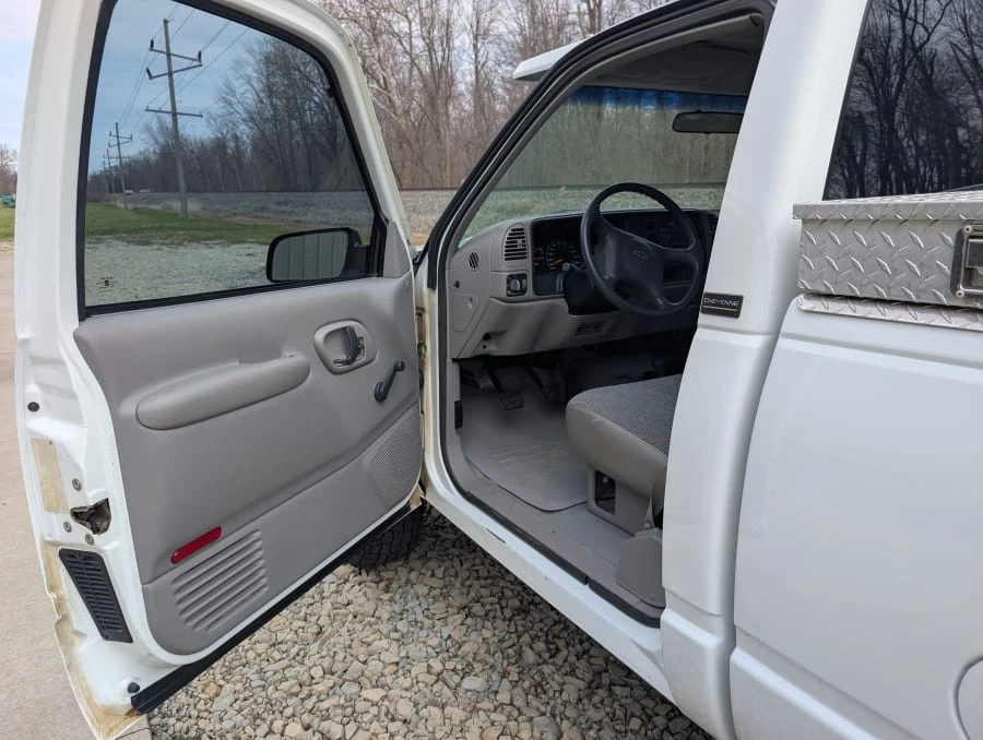 1995 Chevrolet C/K 4th Gen - Image 19 of 31