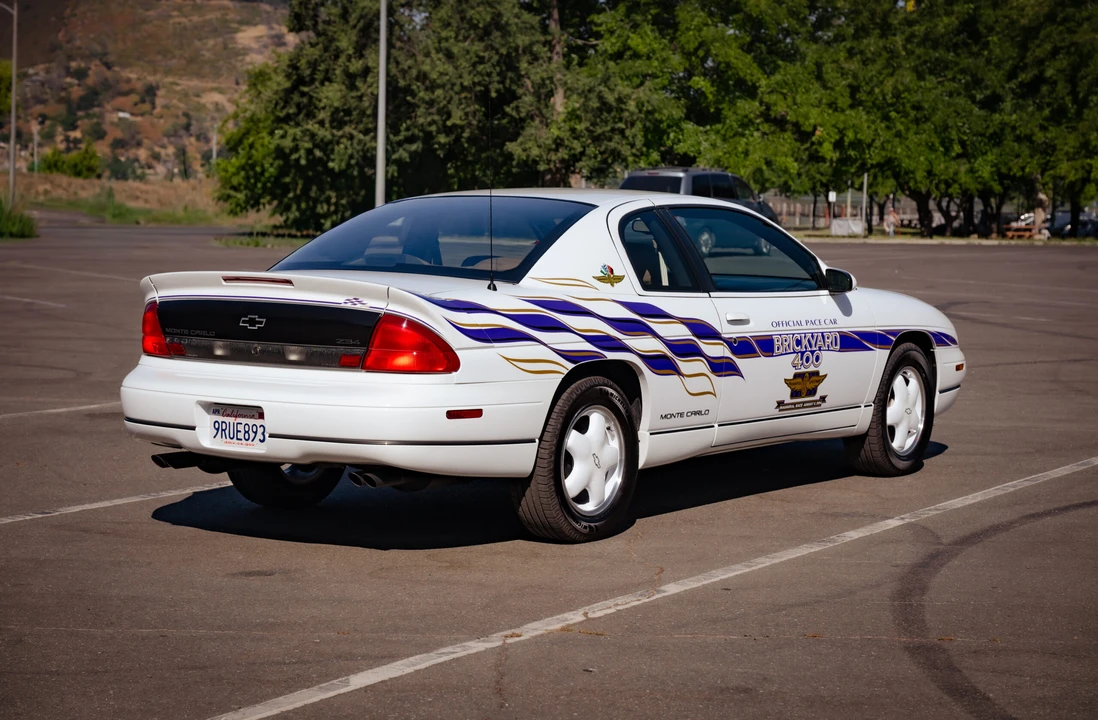 1995 Chevrolet Monte Carlo 5th Gen - Image 3 of 31
