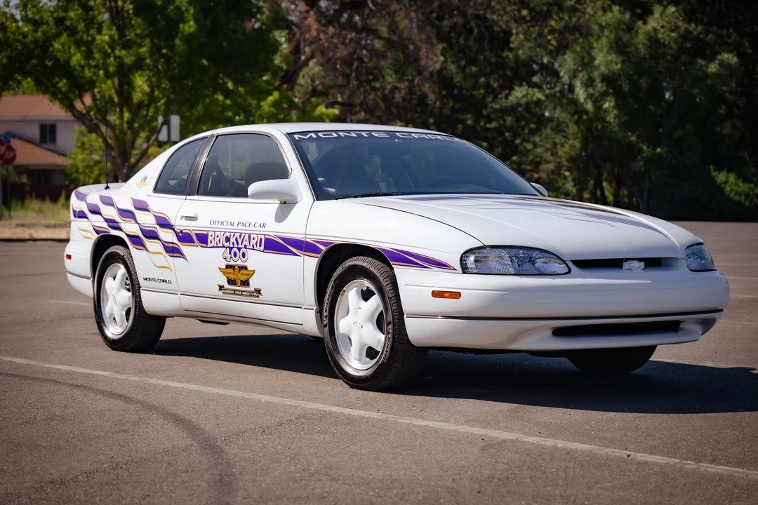 1995 Chevrolet Monte Carlo 5th Gen - Image 9 of 31