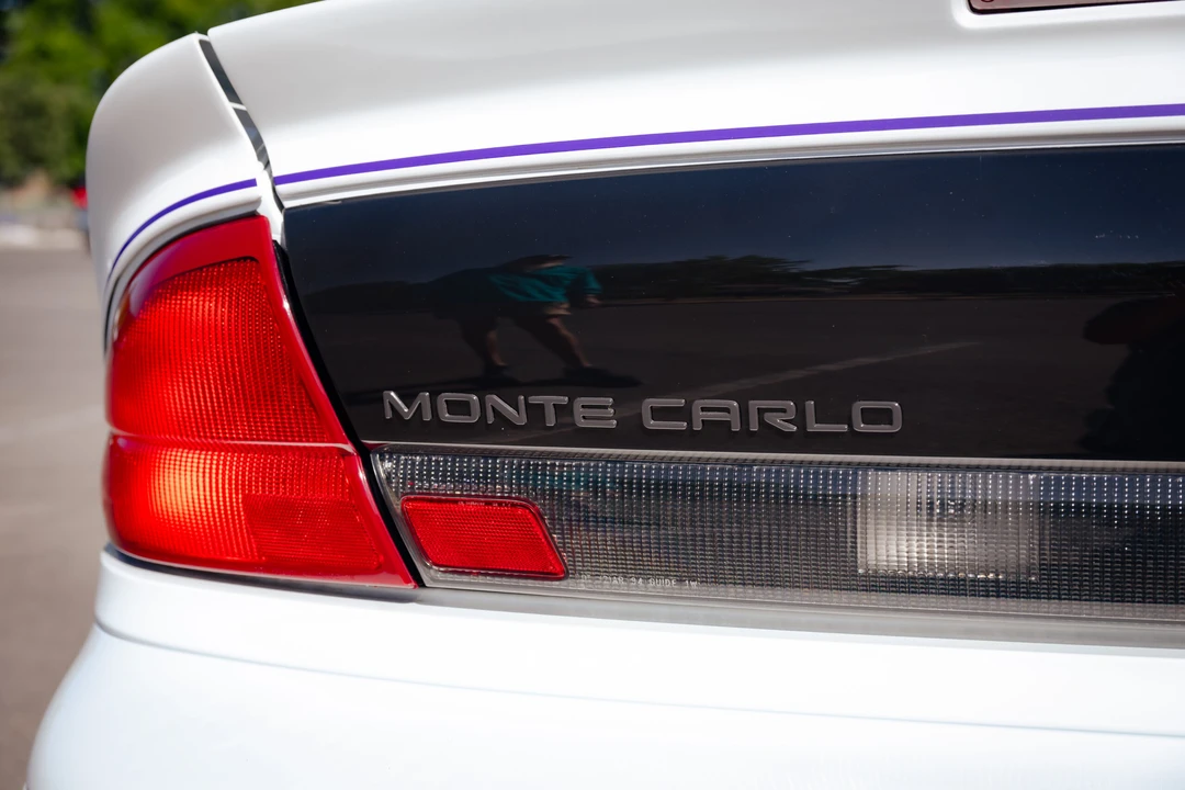 1995 Chevrolet Monte Carlo 5th Gen - Image 19 of 31