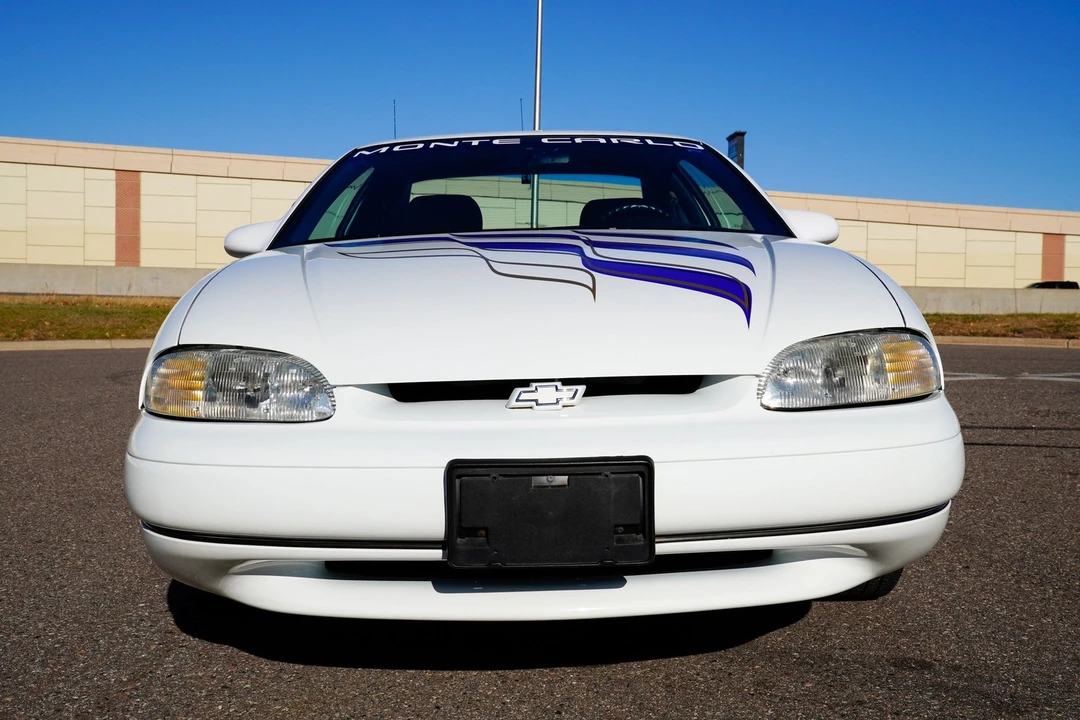 1995 Chevrolet Monte Carlo 6th Gen - Image 9 of 21