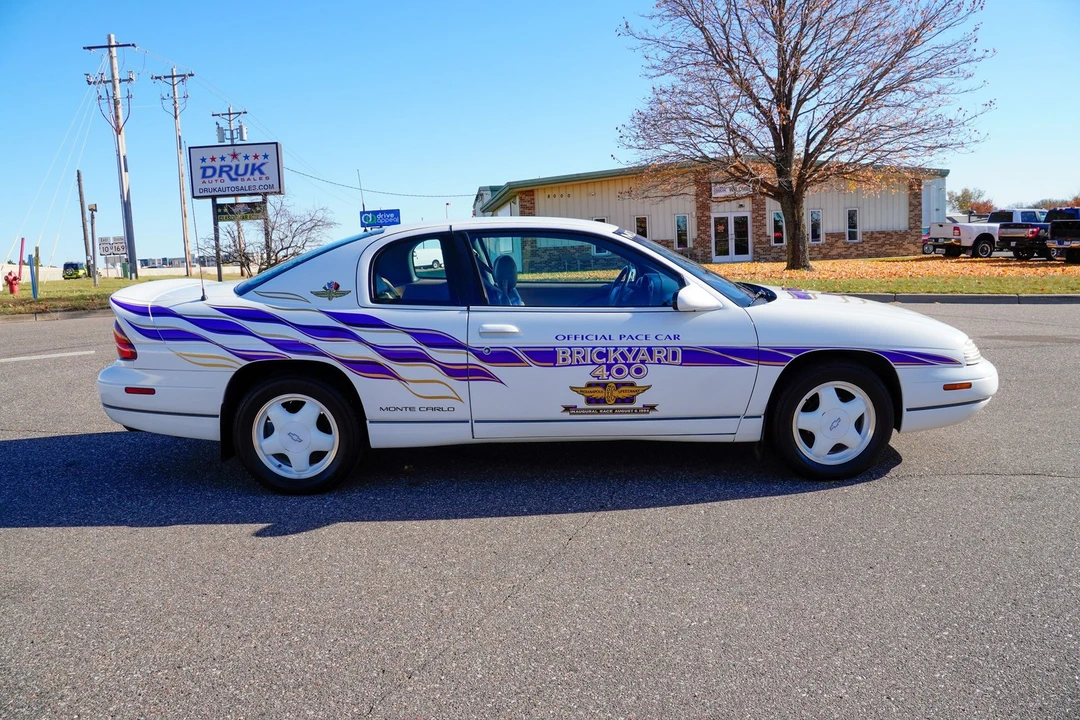 1995 Chevrolet Monte Carlo 6th Gen - Image 2 of 21