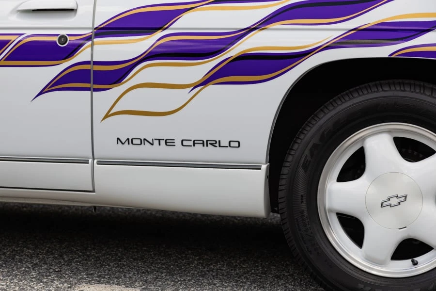 1995 Chevrolet Monte Carlo 5th Gen - Image 9 of 24