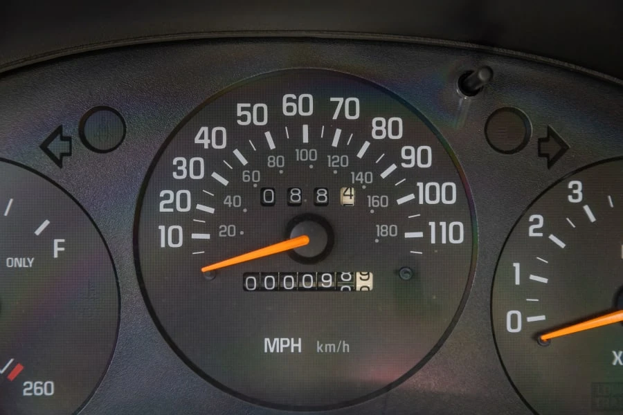 1995 Chevrolet Monte Carlo 5th Gen - Image 12 of 24