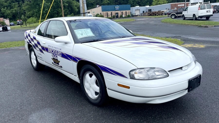 1995 Chevrolet Monte Carlo 5th Gen - Image 16 of 27
