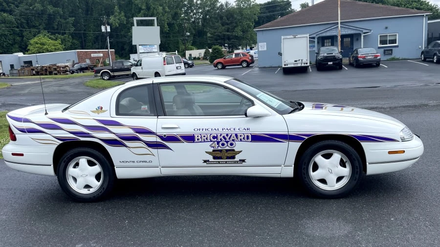 1995 Chevrolet Monte Carlo 5th Gen - Image 17 of 27