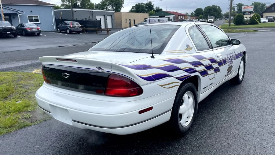 1995 Chevrolet Monte Carlo 5th Gen - Image 19 of 27