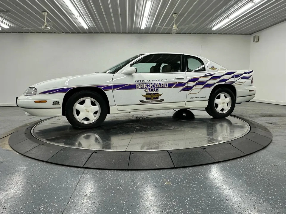1995 Chevrolet Monte Carlo 5th Gen - Image 6 of 31