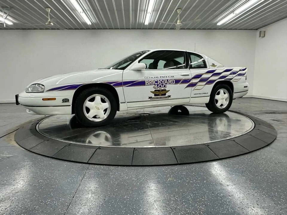 1995 Chevrolet Monte Carlo 5th Gen - Image 4 of 31