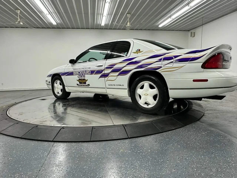 1995 Chevrolet Monte Carlo 5th Gen - Image 5 of 31