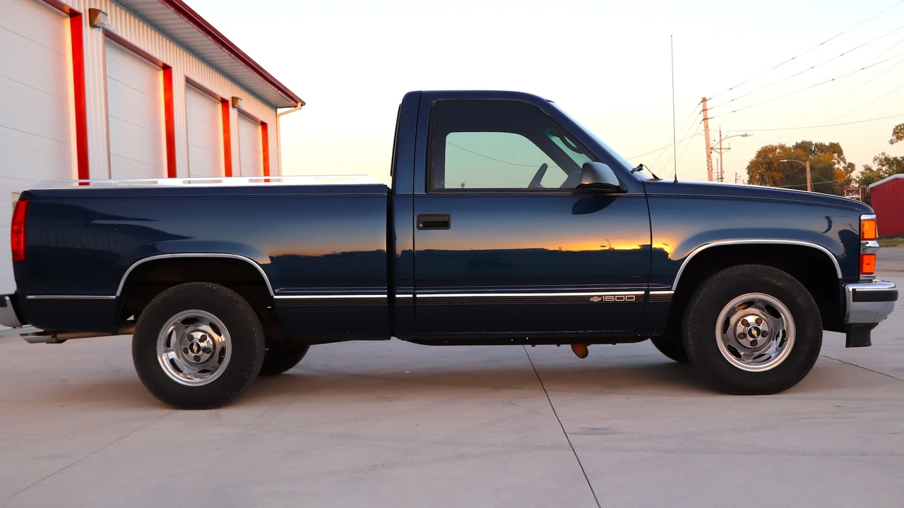 1995 Chevrolet C/K 4th Gen - Image 15 of 15