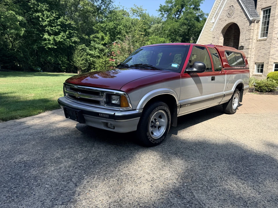 1995 Chevrolet S-10 - Image 5 of 31
