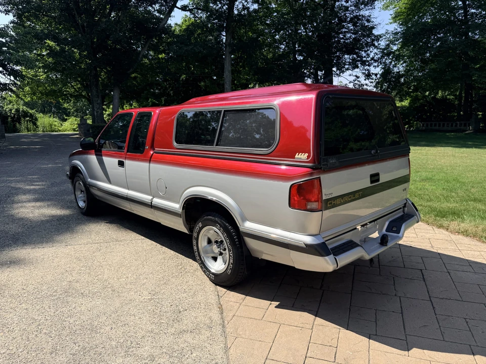 1995 Chevrolet S-10 - Image 7 of 31