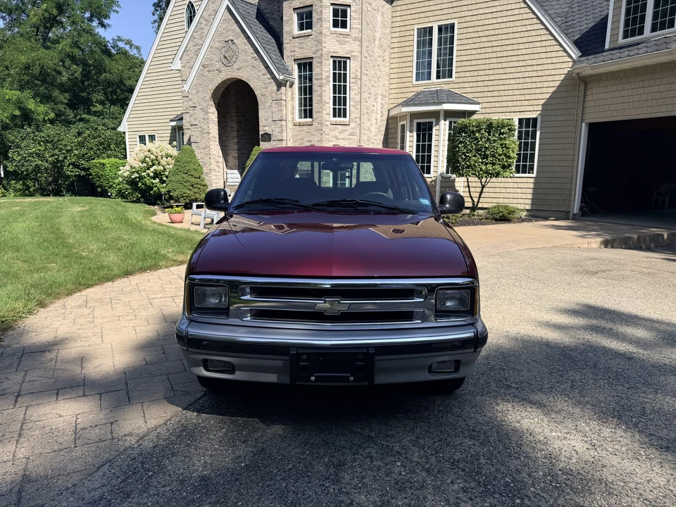 1995 Chevrolet S-10 - Image 3 of 31