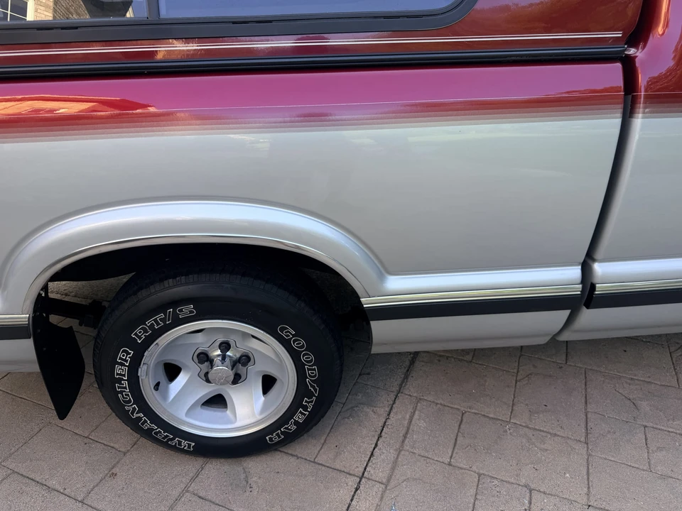1995 Chevrolet S-10 - Image 27 of 31