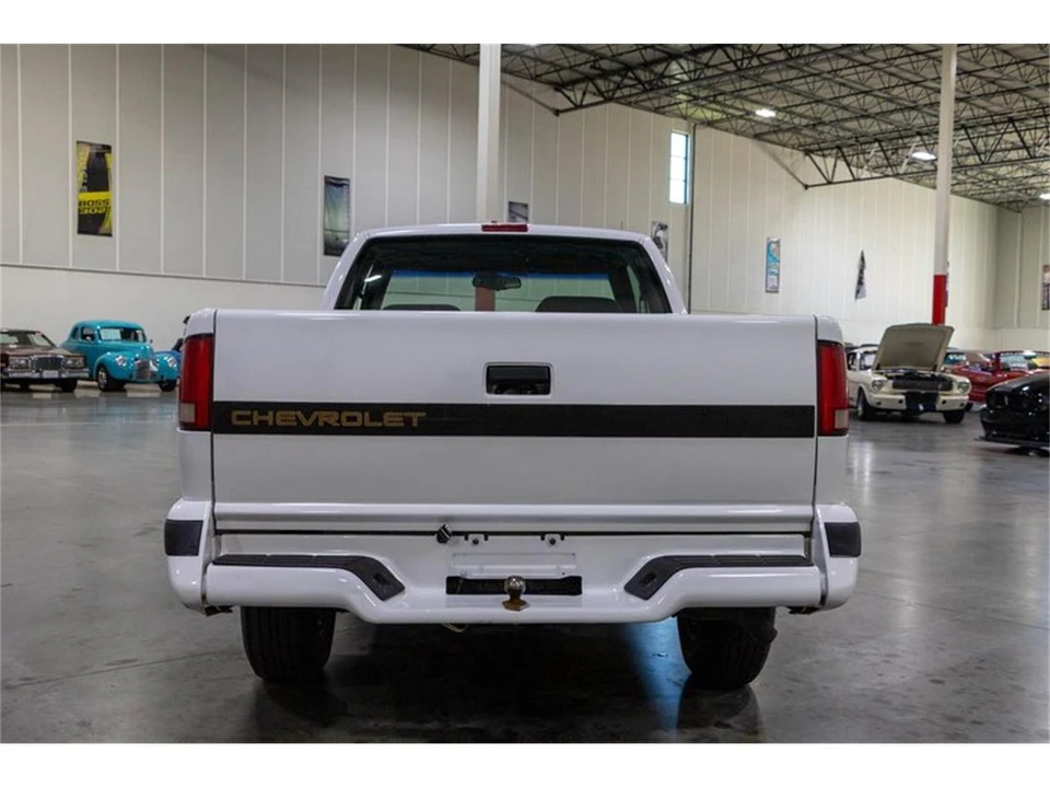 1995 Chevrolet S-10 - Image 5 of 31