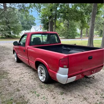 1995 Chevrolet S10 Regular Cab EL Short Bed