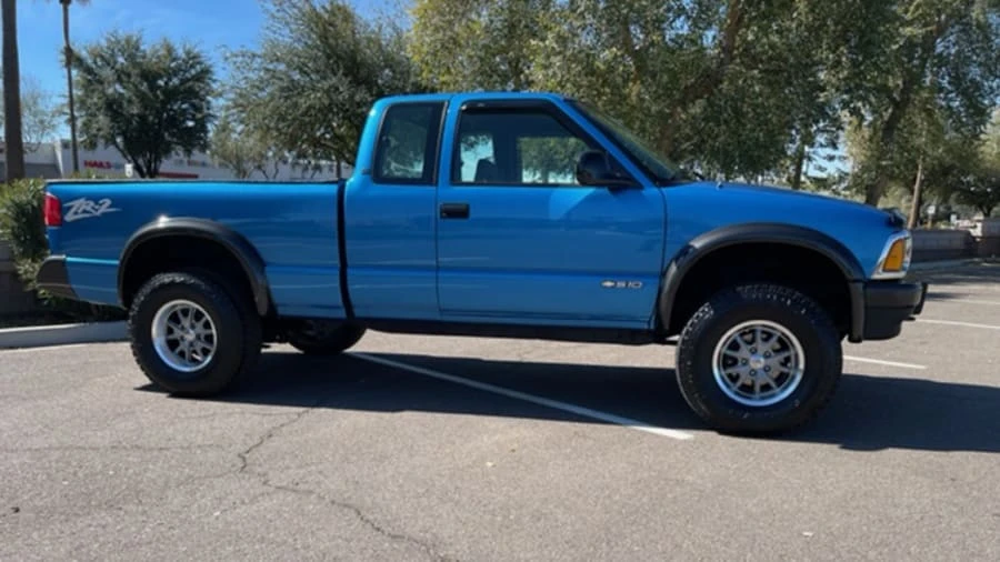 1995 Chevrolet S-10 - Image 13 of 14