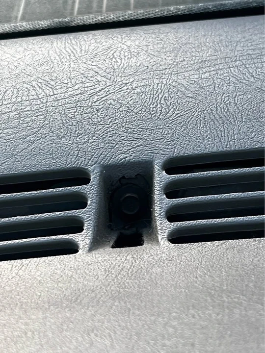 1995 Chevrolet Silverado - Image 13 of 17