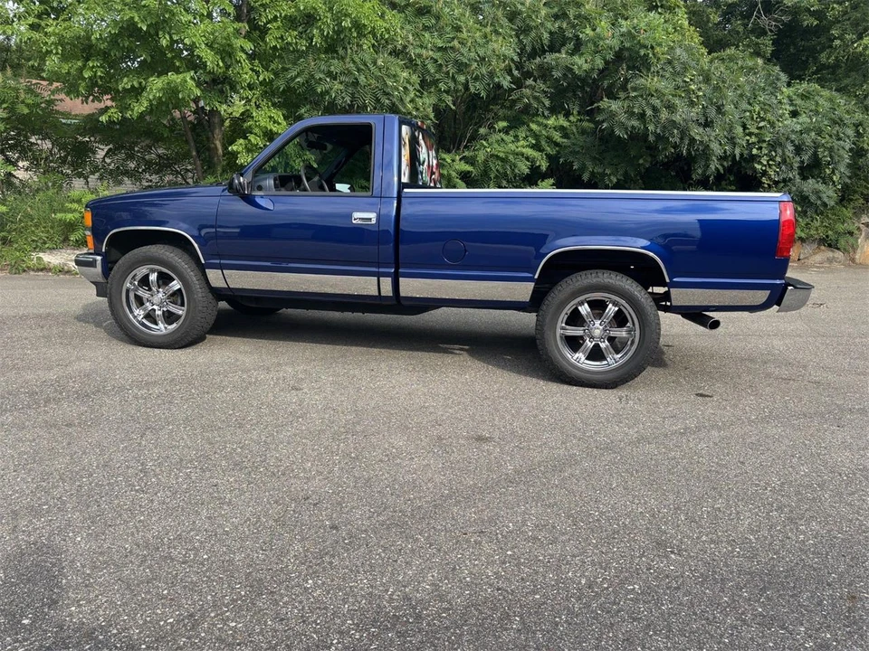 1995 Chevrolet Silverado - Image 12 of 24