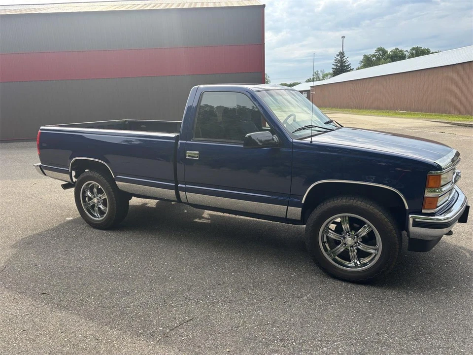 1995 Chevrolet Silverado - Image 7 of 24