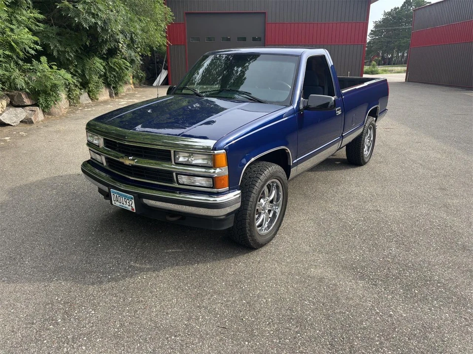 1995 Chevrolet Silverado - Image 9 of 24